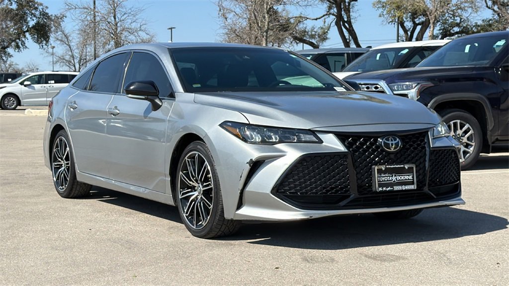Certified 2020 Toyota Avalon XSE image 3