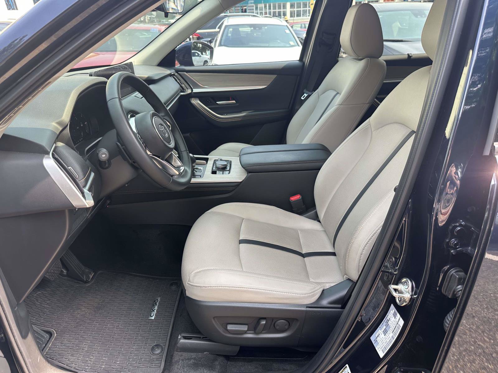 Used 2025 MAZDA CX-90 Plug-In Hybrid w/ Preferred AWD/4WD image 15