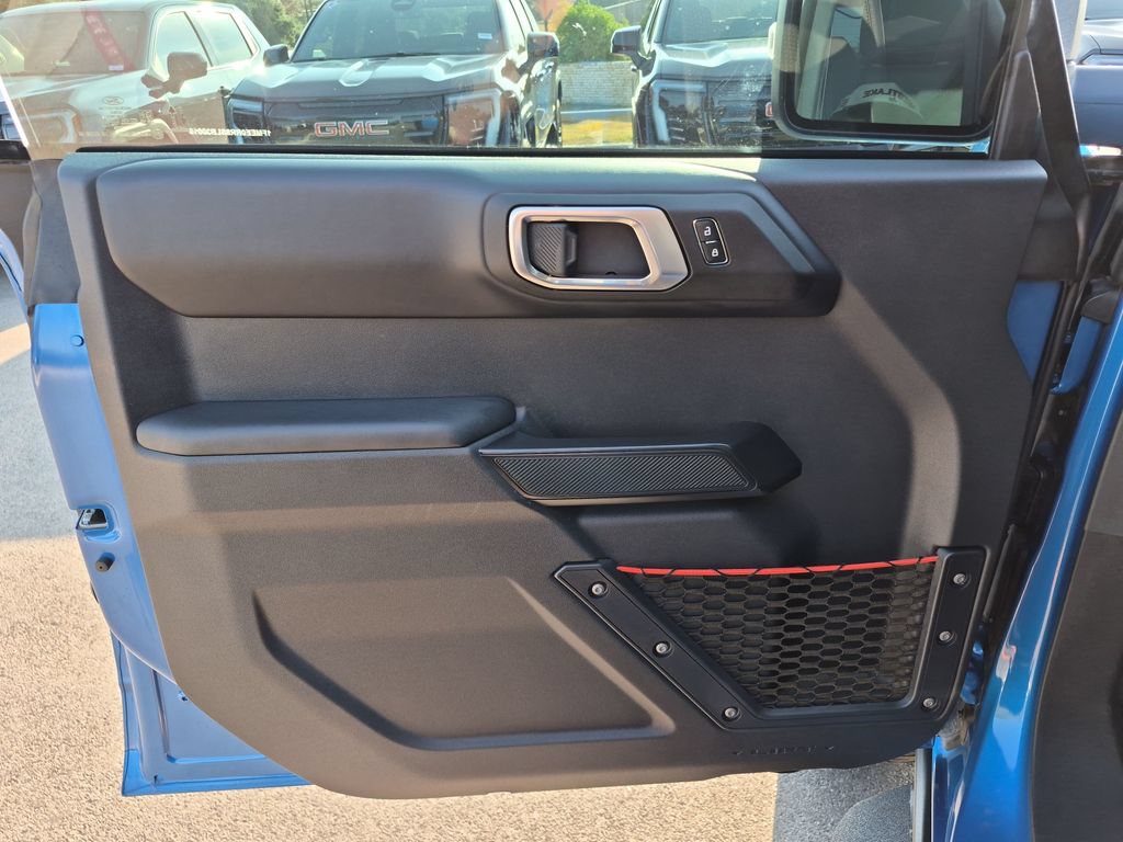 Used 2025 Ford Bronco Raptor AWD/4WD image 19