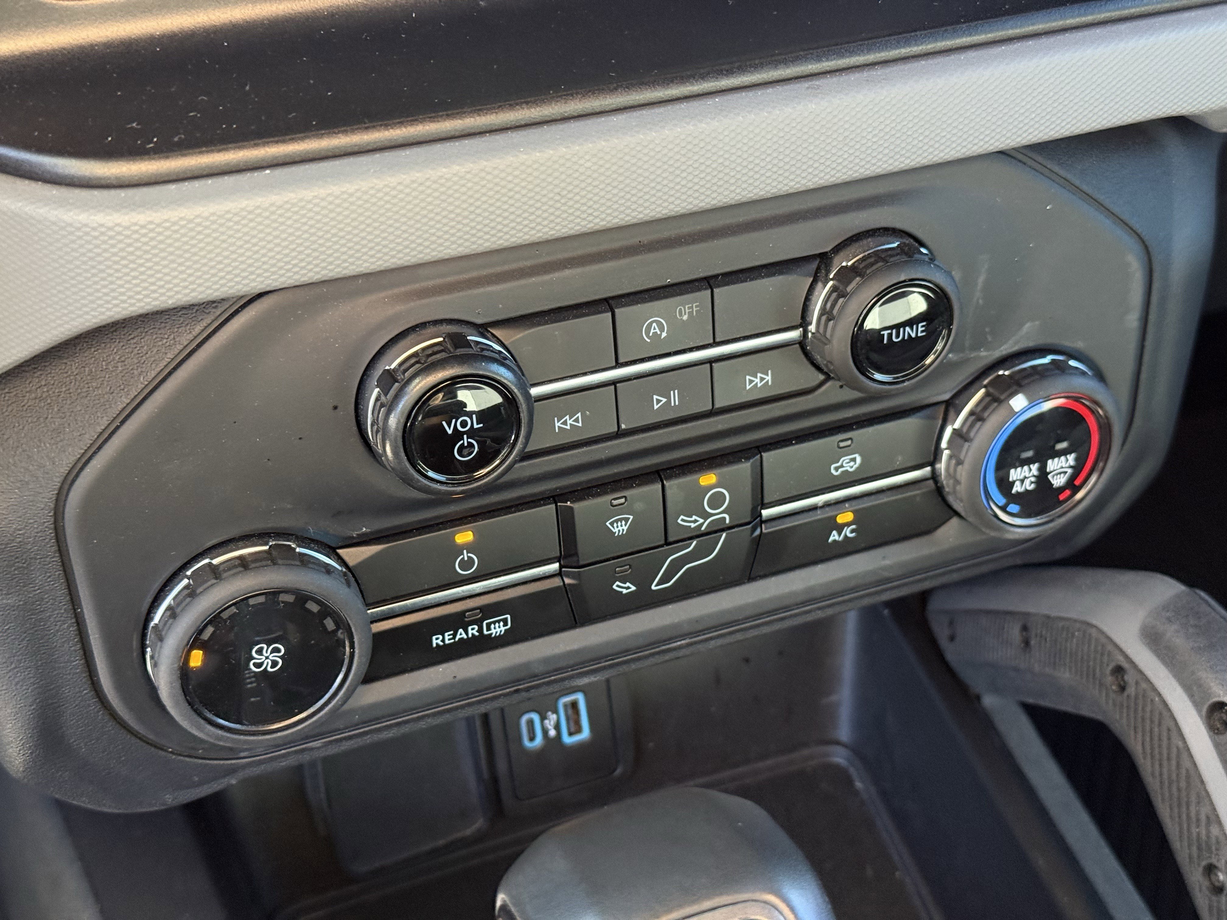 Used 2023 Ford Bronco Big Bend image 22