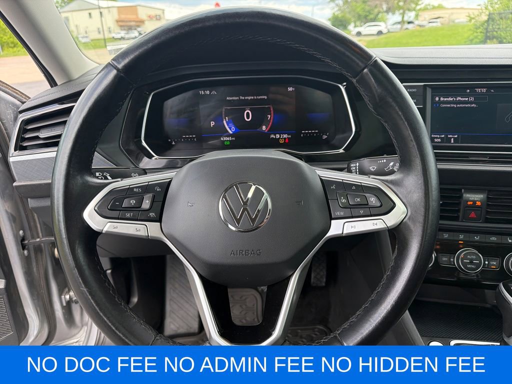 Used 2024 Volkswagen Jetta SE FWD image 16