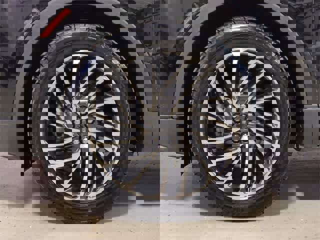 Used 2019 Lincoln Nautilus Reserve w/ Cargo Utility Package image 14