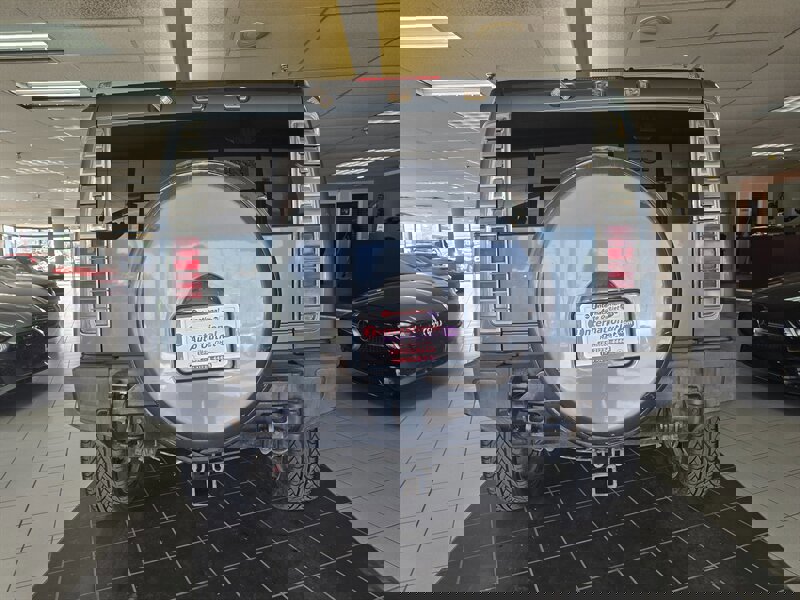 Used 2005 HUMMER H2 w/ Preferred Equipment Group image 5