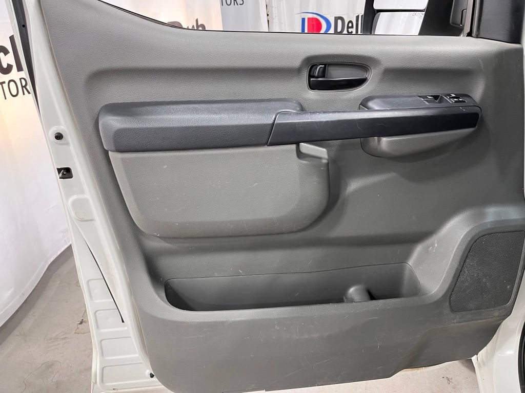 Used 2018 Nissan NV 1500 S w/ Rear Door Glass Package RWD image 9