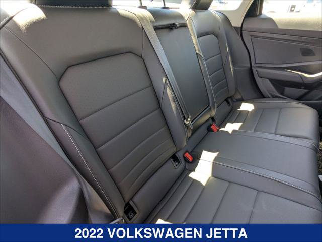 Used 2022 Volkswagen Jetta SE image 22
