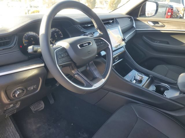New 2026 Jeep Grand Cherokee Altitude AWD/4WD image 12
