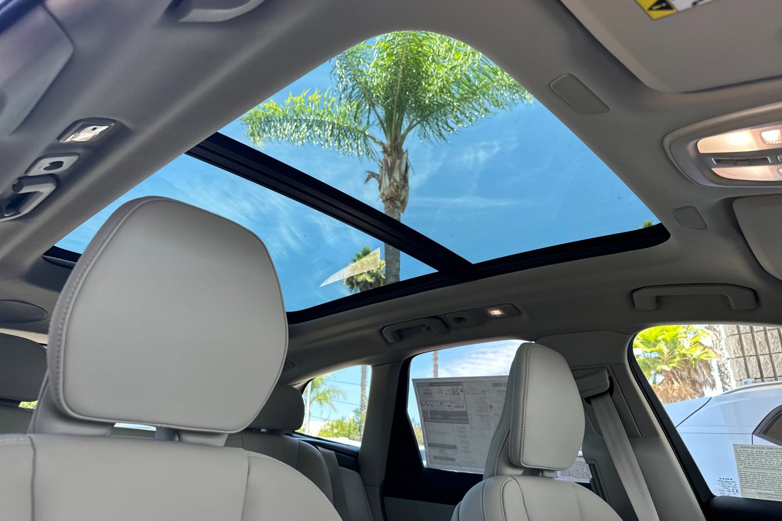 New 2026 Volvo XC60 B5 Ultra AWD/4WD image 14