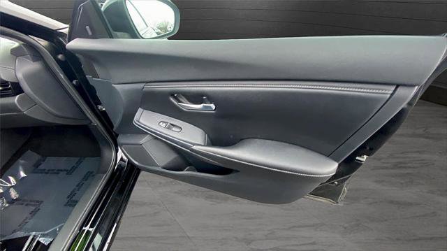 Used 2023 Nissan Sentra SV image 21