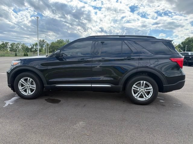 Used 2020 Ford Explorer XLT w/ Equipment Group 202A AWD/4WD image 18