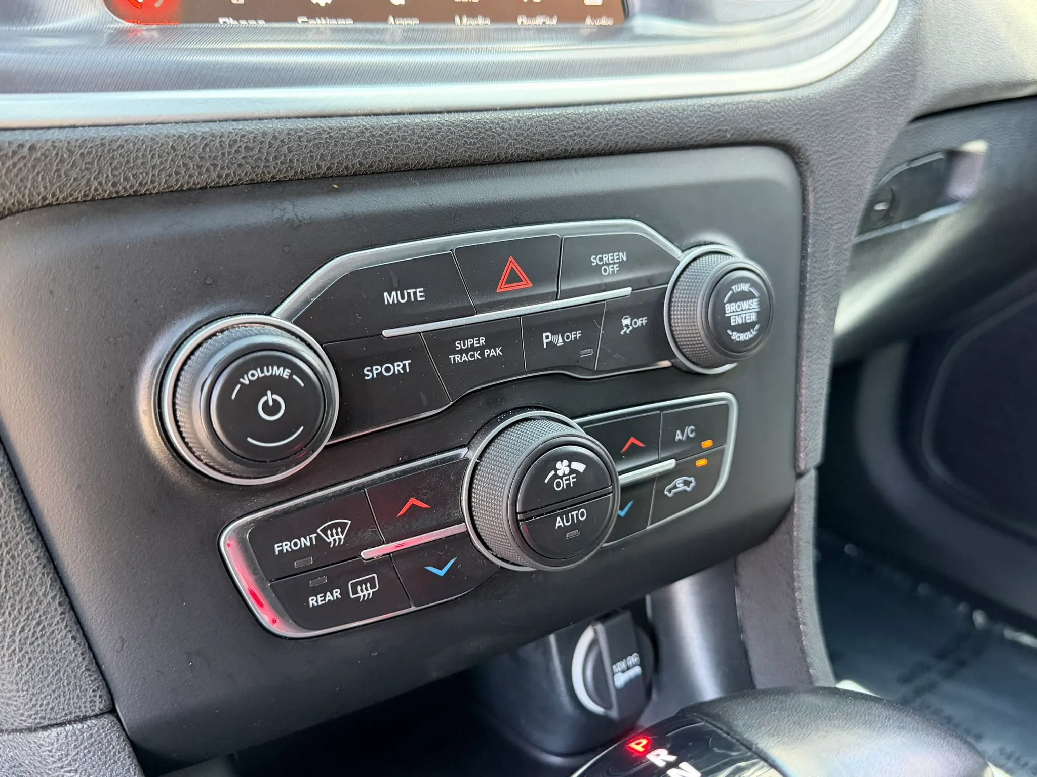 Used 2020 Dodge Charger R/T RWD image 22