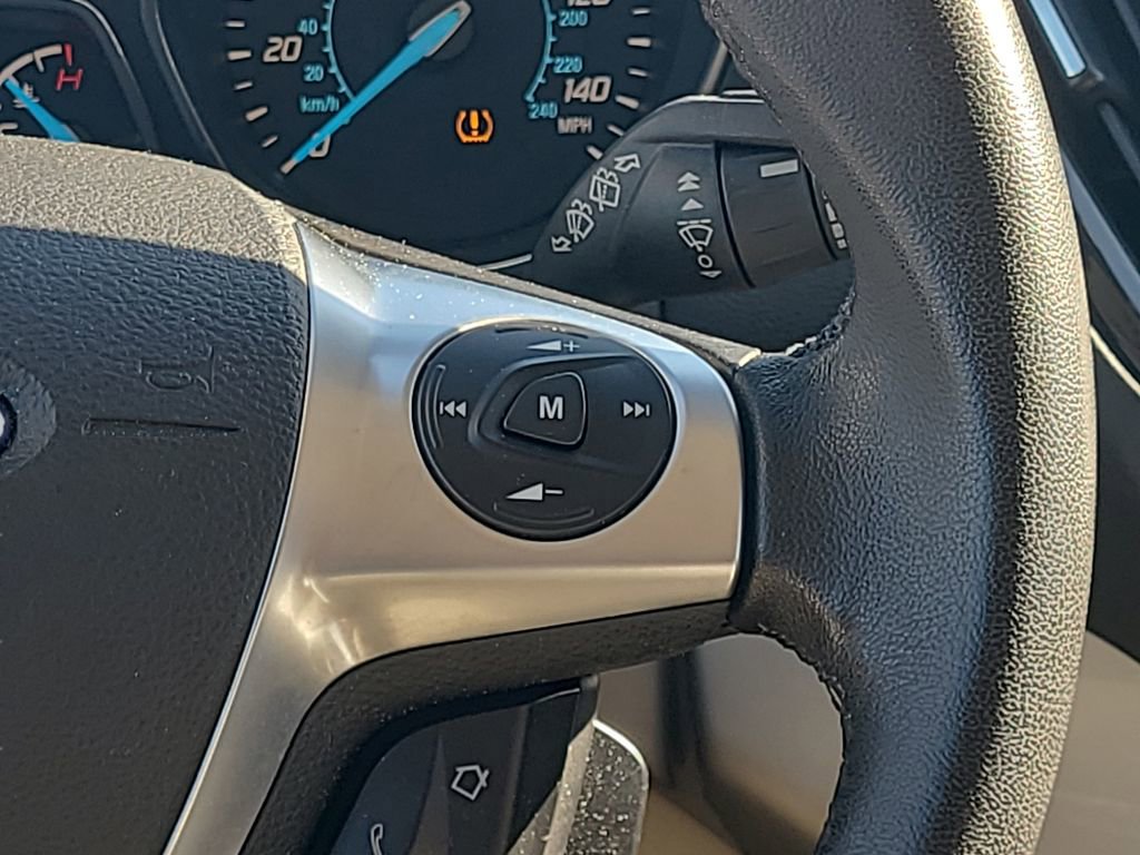 Used 2013 Ford Escape SEL image 25