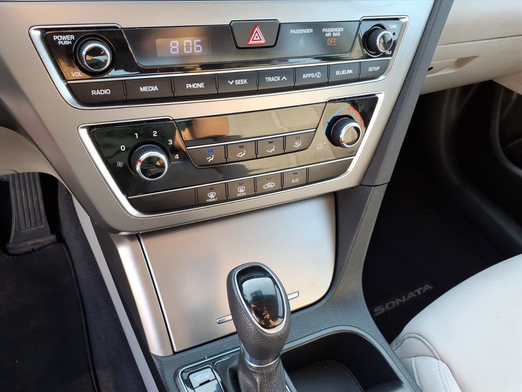 Used 2017 Hyundai Sonata SE FWD image 32