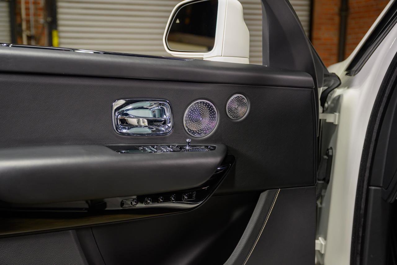 Used 2019 Rolls-Royce Cullinan image 26