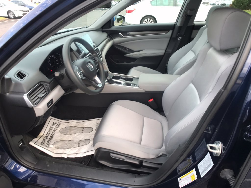 Used 2018 Honda Accord LX image 4