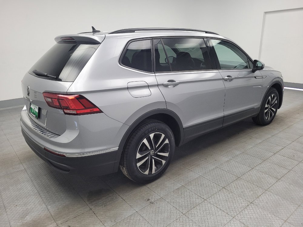 Used 2022 Volkswagen Tiguan S FWD image 9