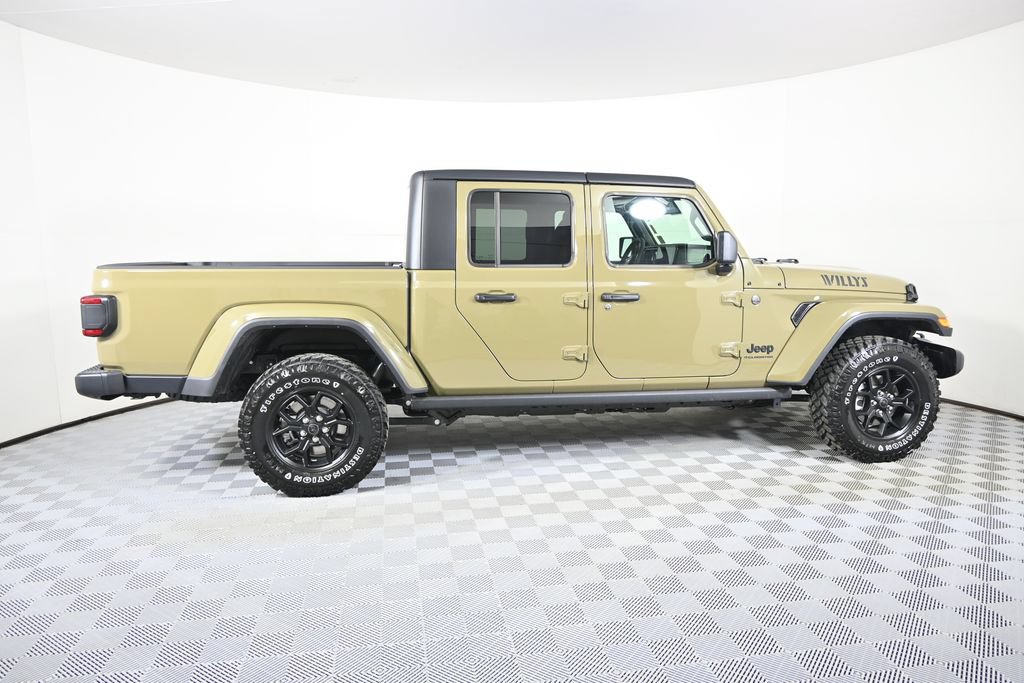 Used 2025 Jeep Gladiator Sport AWD/4WD image 8