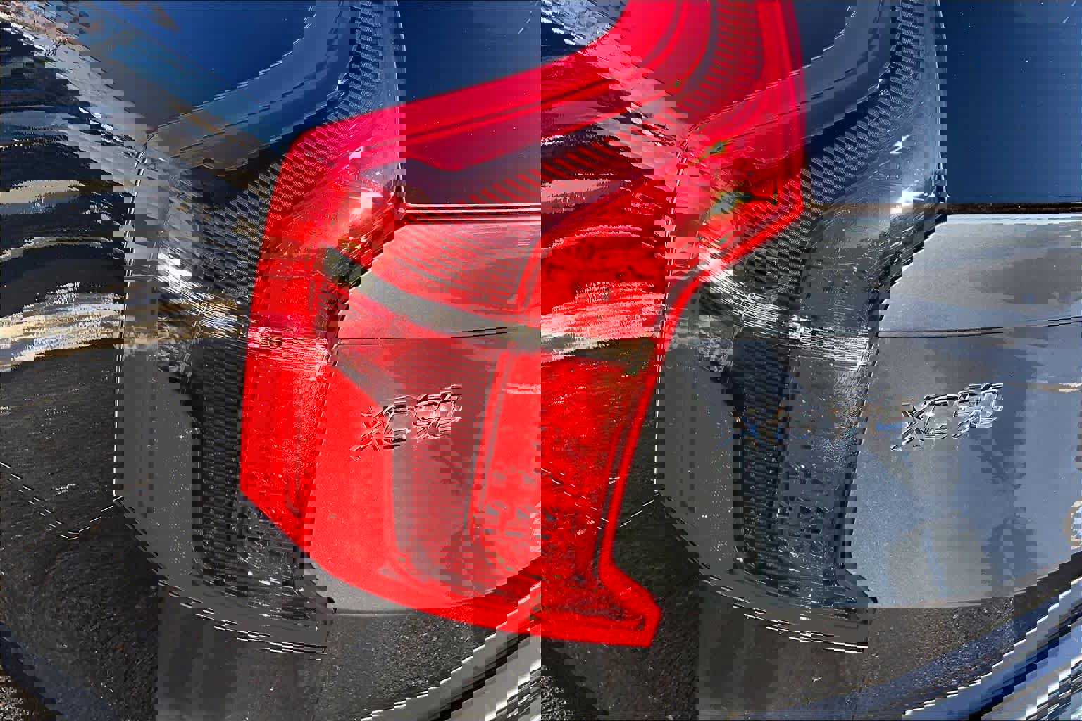 Certified 2024 Volvo XC90 B6 Ultimate w/ Protection Package Premier image 27