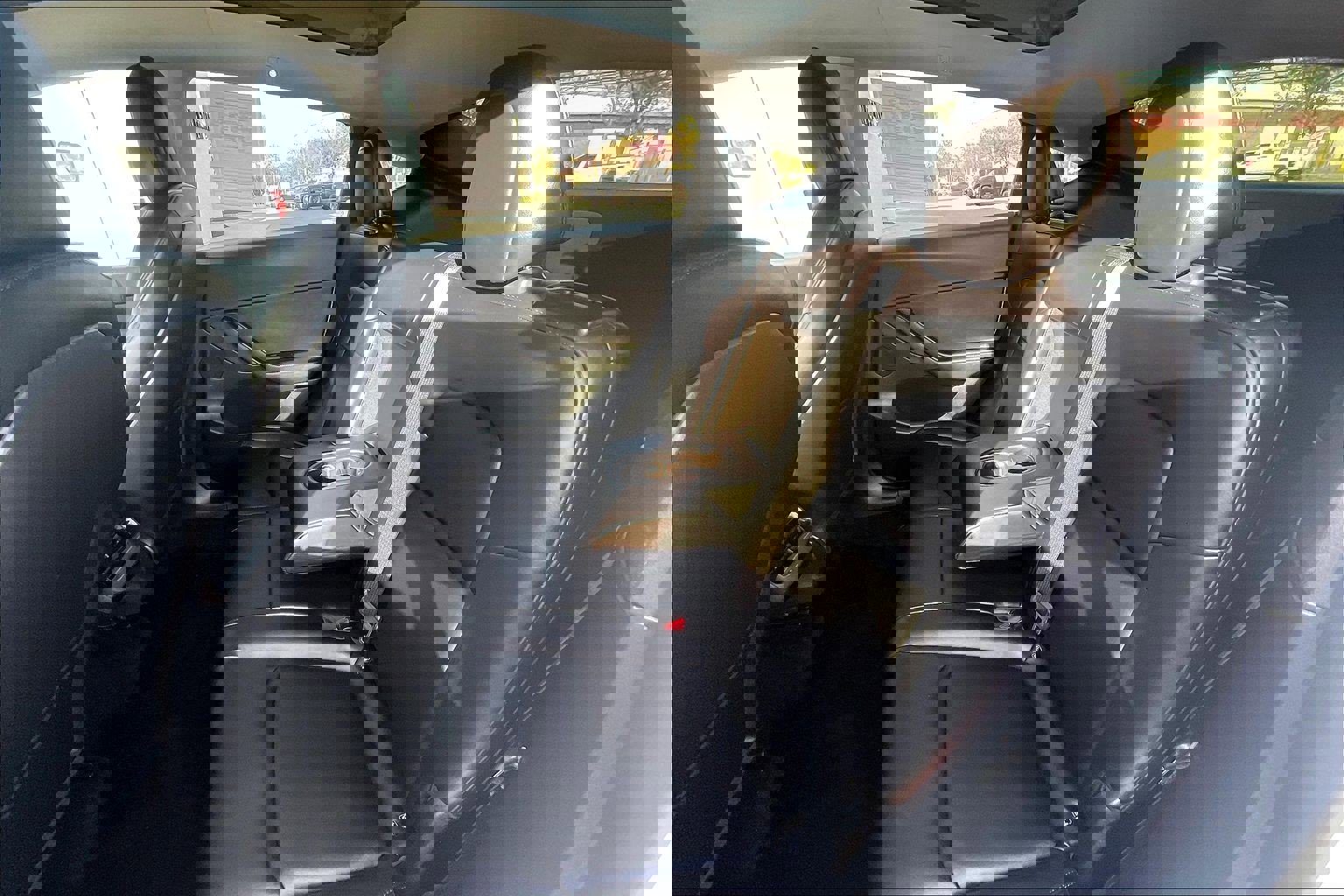 Used 2021 Tesla Model Y Long Range image 31