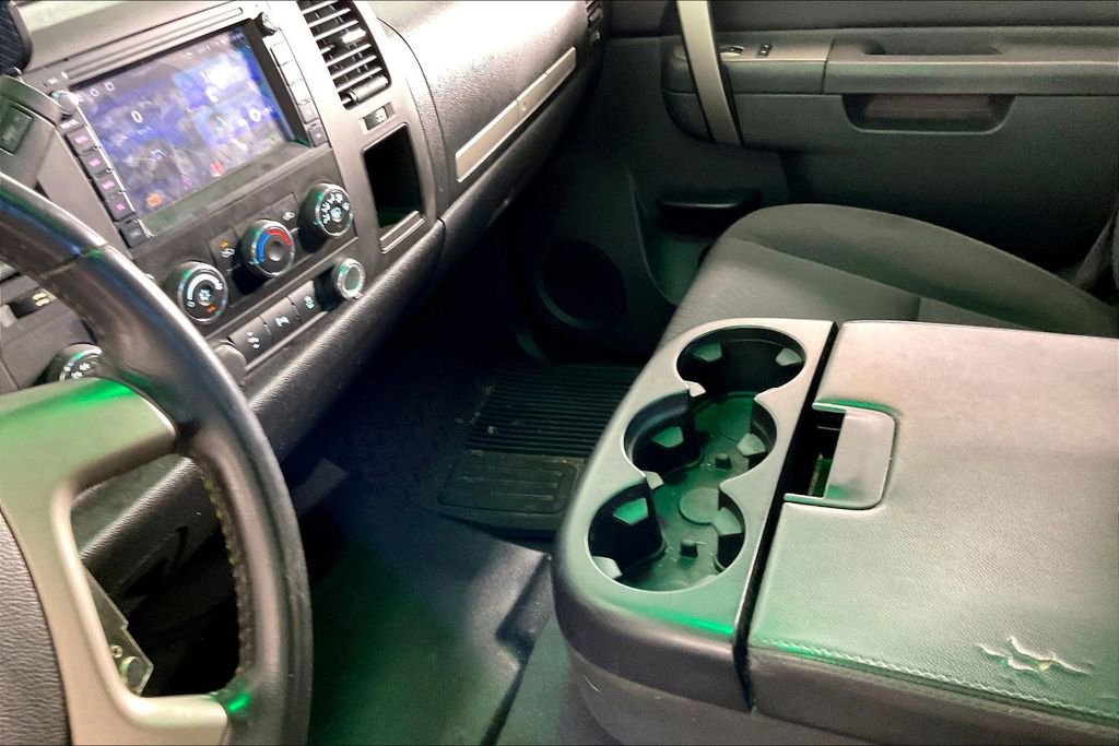 Used 2013 Chevrolet Silverado 2500 LT w/ Convenience Package image 18