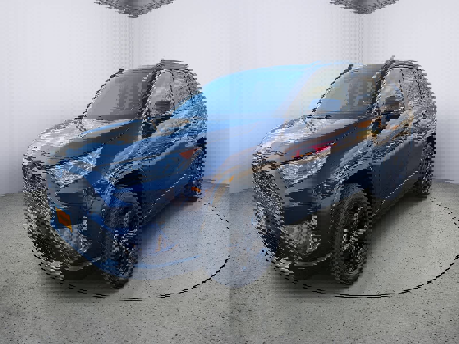 Used 2019 Toyota RAV4 XSE image 6