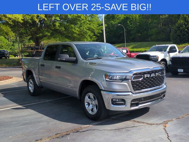 Used 2025 RAM 1500 Big Horn AWD/4WD image 7