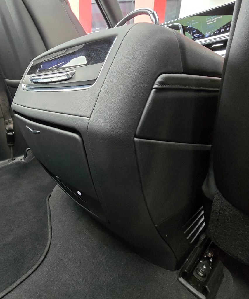 Used 2021 Cadillac Escalade Sport w/ Driver Assist Tech Package image 28