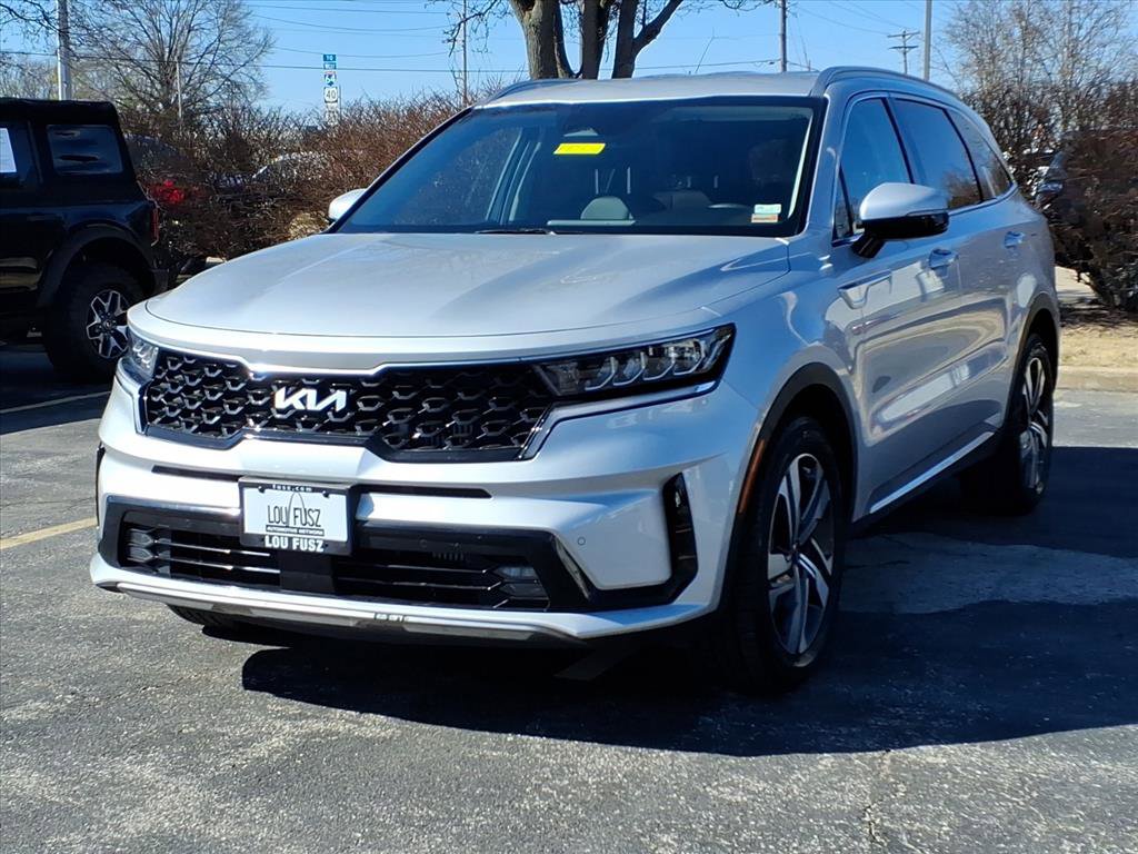 Used 2023 Kia Sorento EX image 3