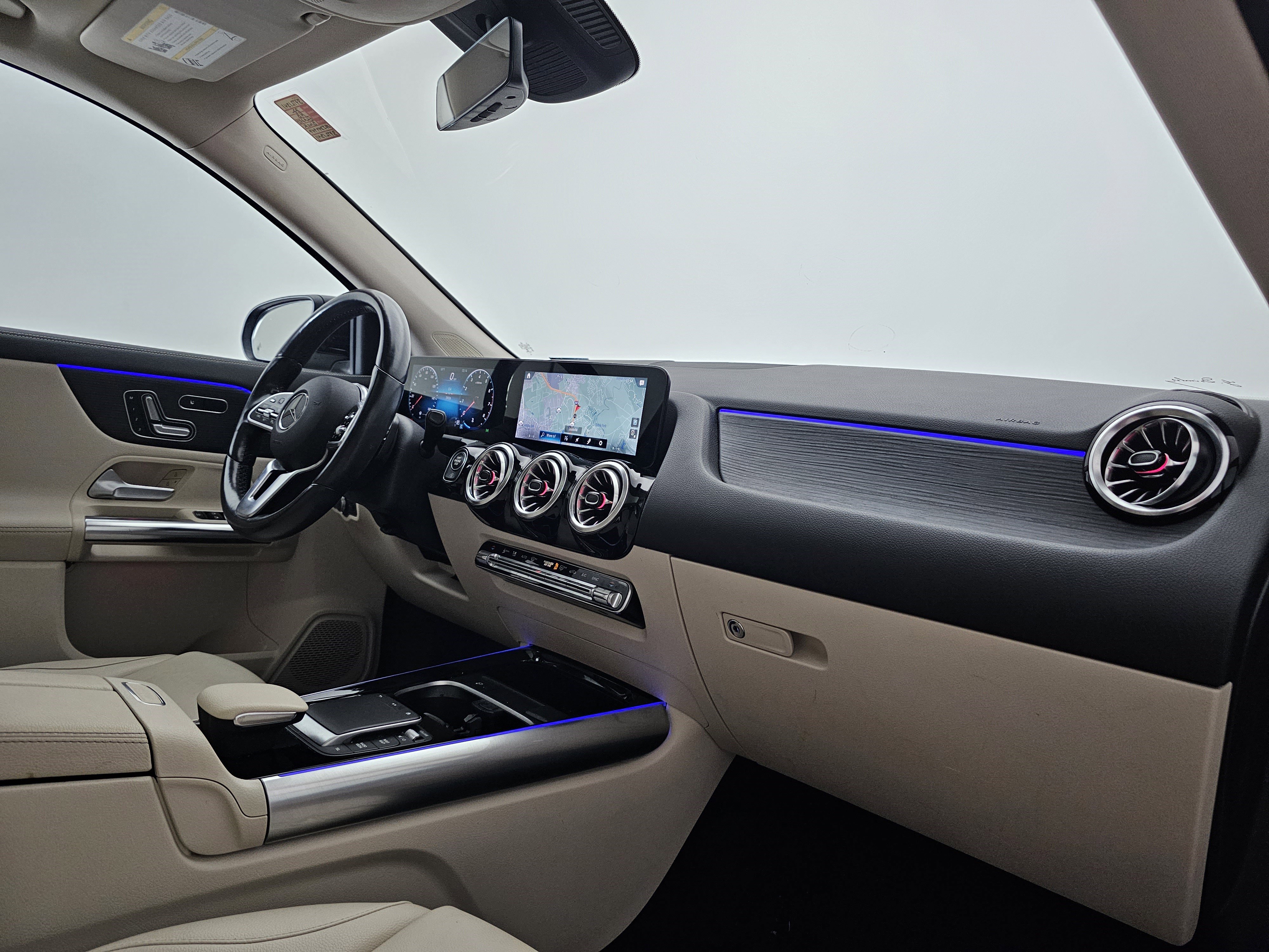 Certified 2022 Mercedes-Benz GLA 250 4MATIC image 17