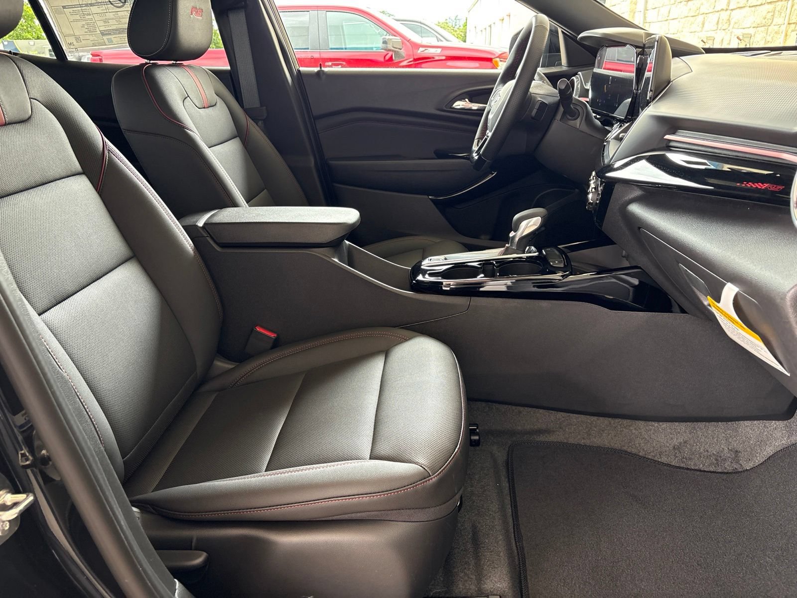 New 2026 Chevrolet Trax RS w/ Sunroof Package FWD image 19