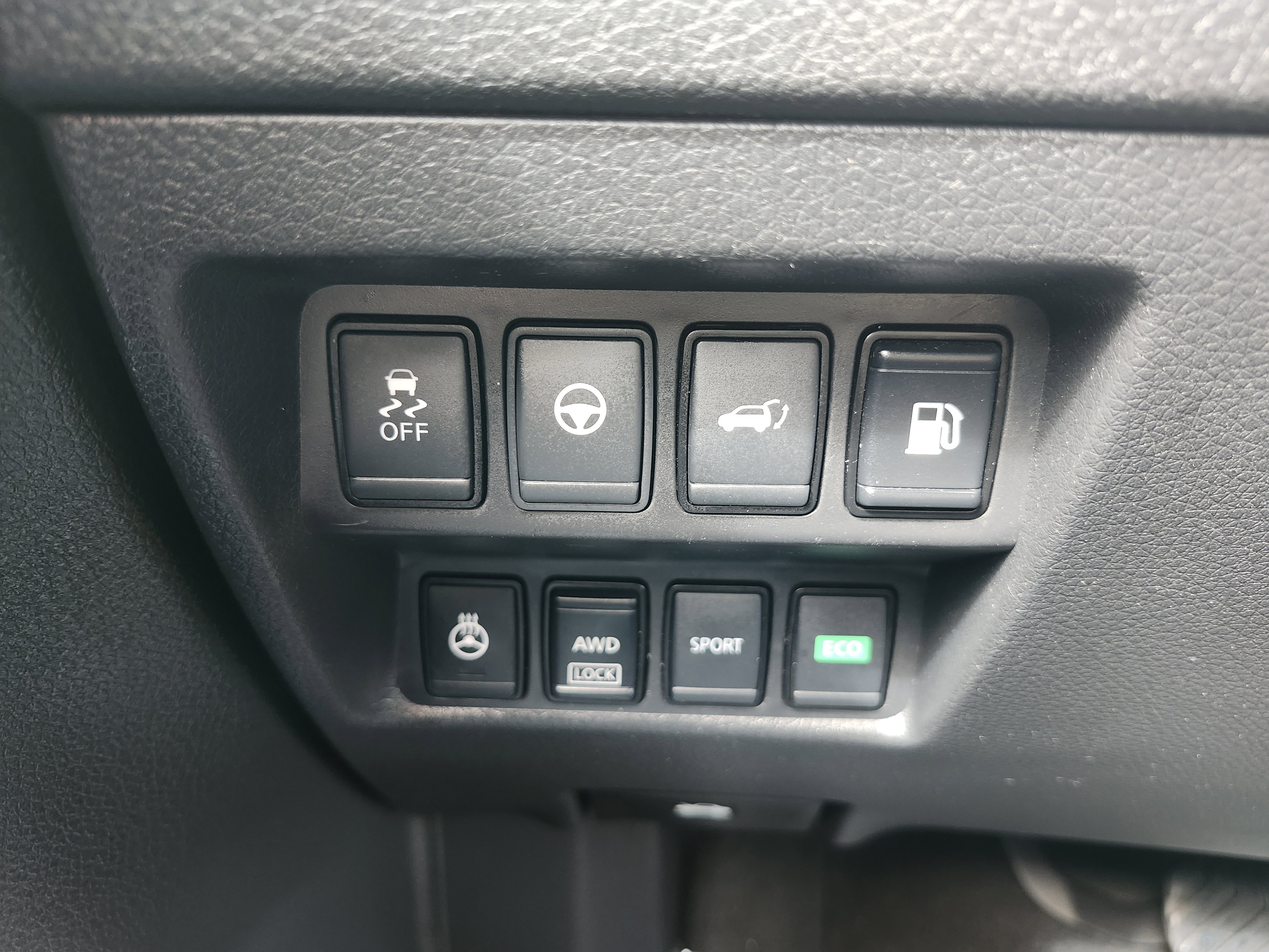 Used 2020 Nissan Rogue SL image 11