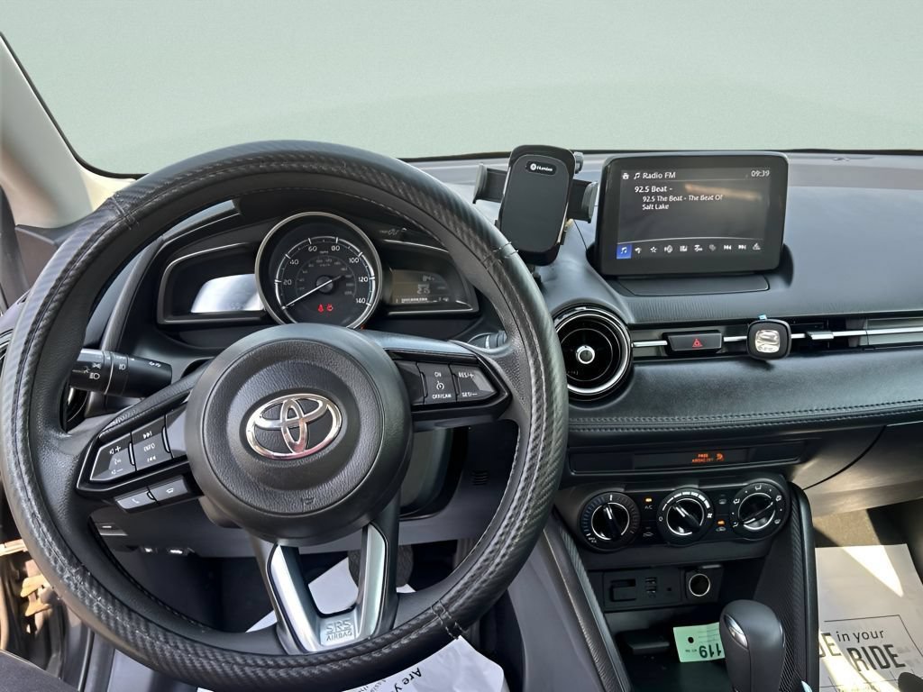 Used 2019 Toyota Yaris LE FWD image 28