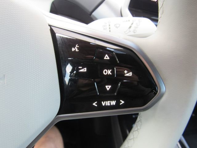 Used 2021 Volkswagen ID.4 1st Edition image 38