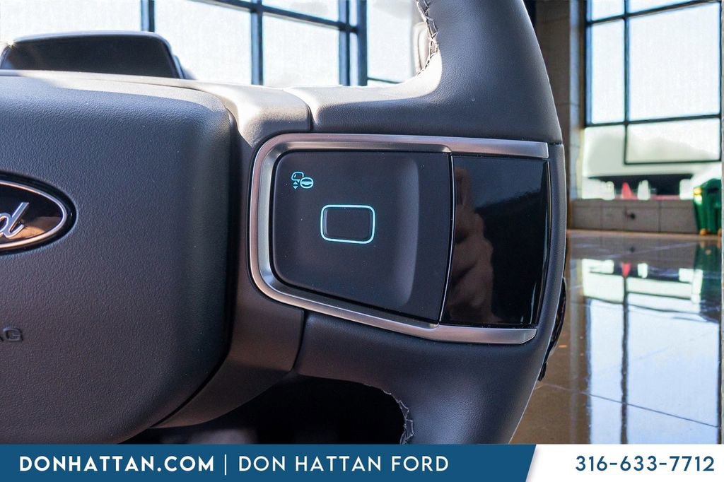 New 2026 Ford Expedition Max Platinum w/ Stealth Appearance Package AWD/4WD image 11