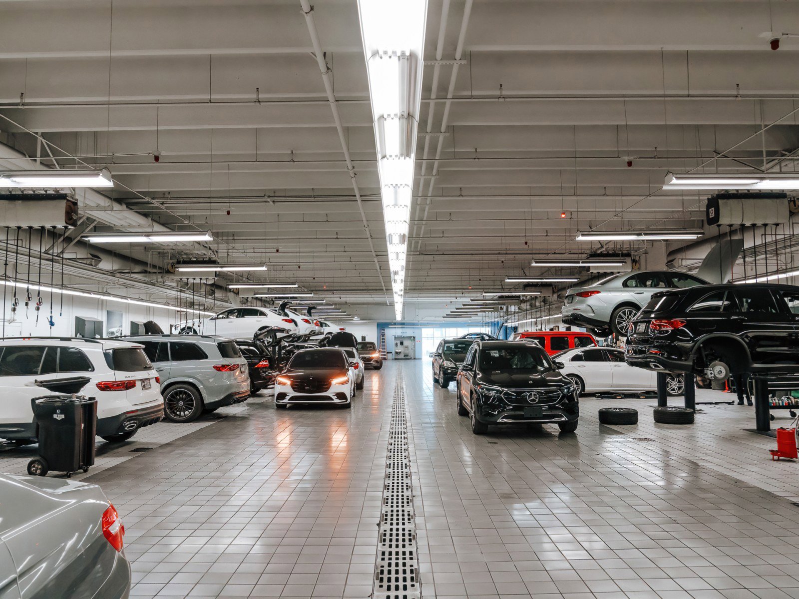 Certified 2025 Mercedes-Benz S 580 4MATIC Sedan image 30