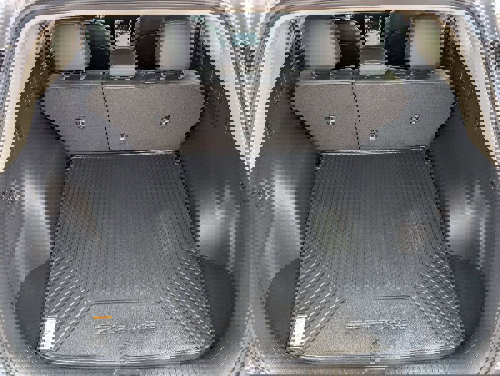 Used 2023 Kia Sportage EX image 14