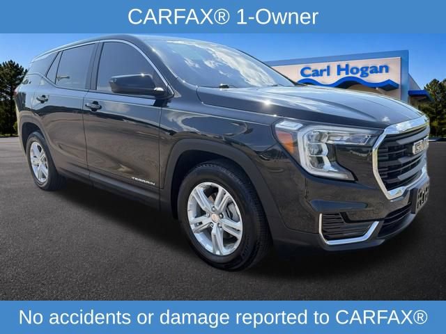 Used 2024 GMC Terrain SLE w/ LPO, Floor Liner Package FWD image 2