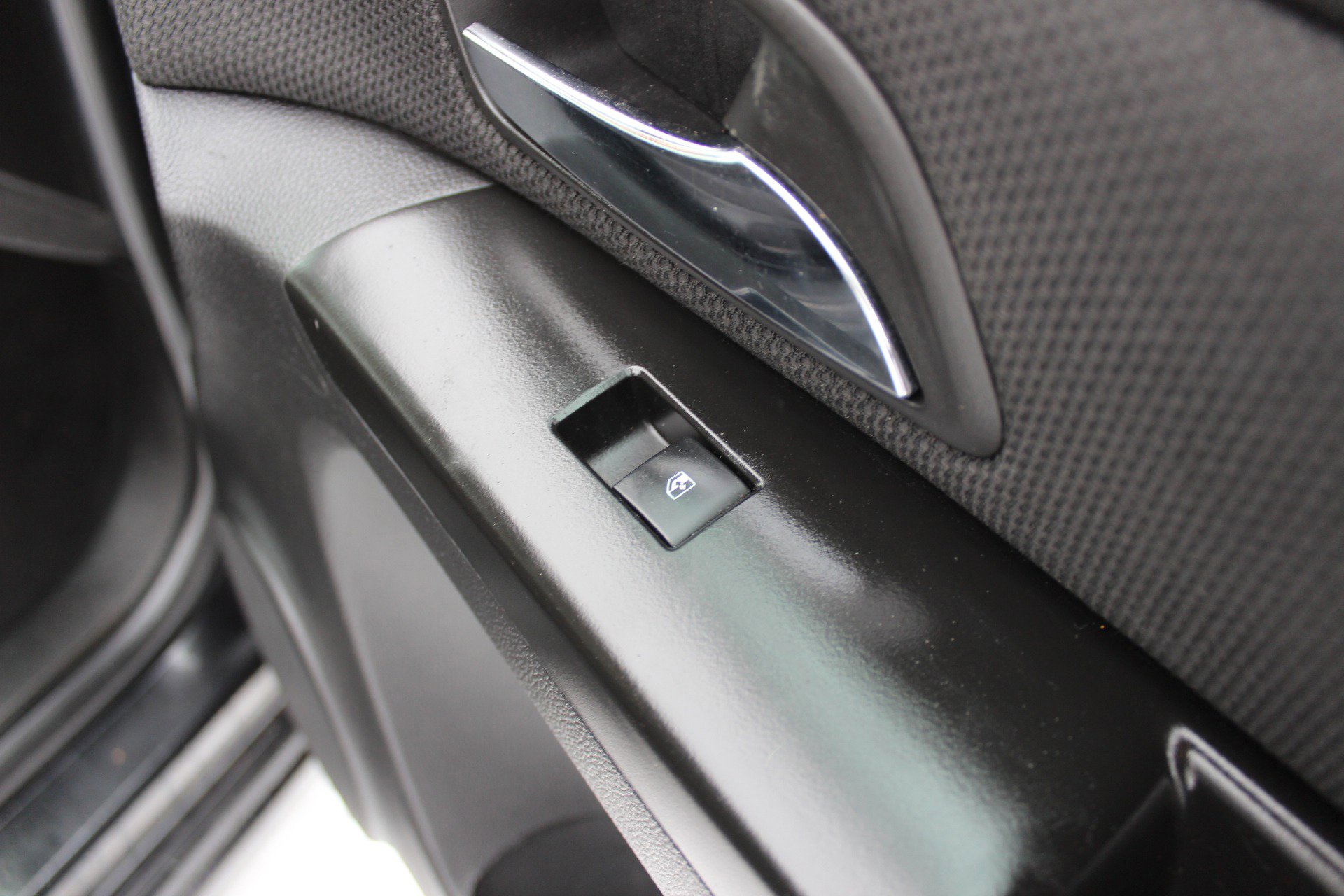 Used 2014 Chevrolet Cruze LT image 31