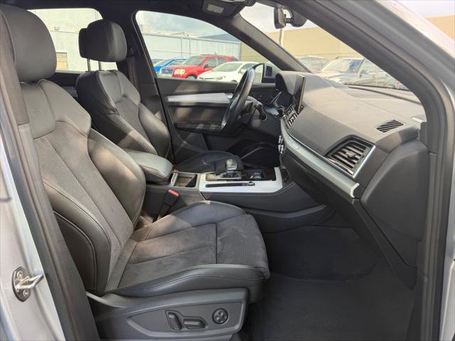 Used 2022 Audi Q5 e Premium Plus w/ Premium Plus Package AWD/4WD image 11
