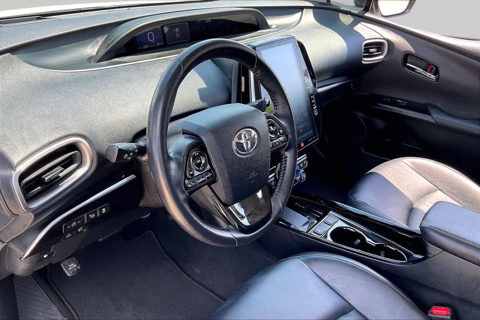 Used 2021 Toyota Prius Prime Limited FWD image 14