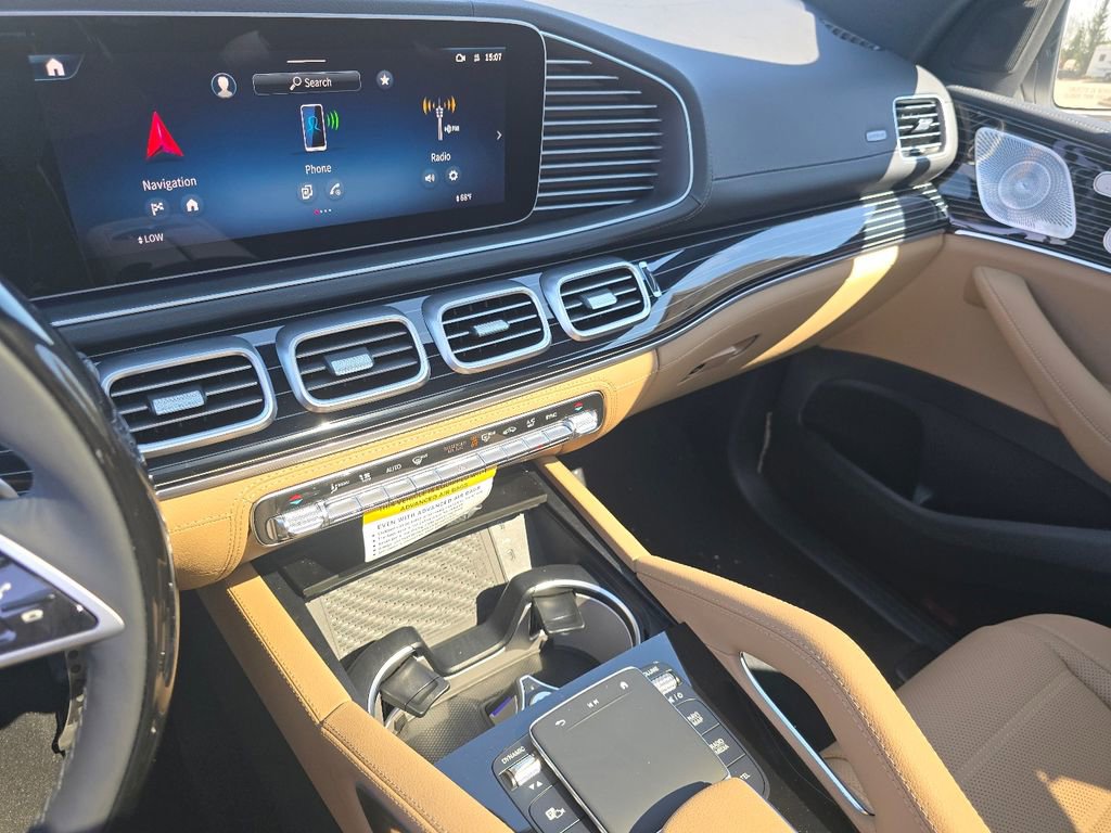 New 2026 Mercedes-Benz GLS 580 4MATIC image 32