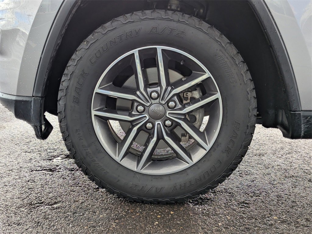 Used 2020 Jeep Grand Cherokee Limited w/ Luxury Group II image 49