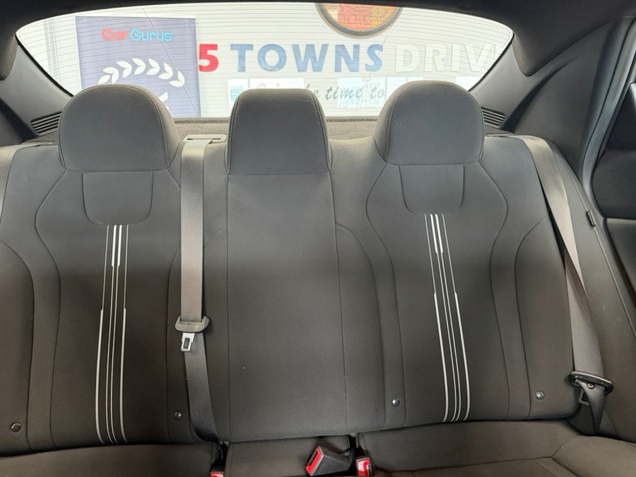 Used 2025 Hyundai Elantra Sport FWD image 40