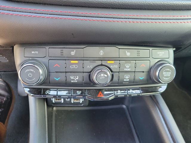 Used 2025 Dodge Durango GT AWD/4WD image 22
