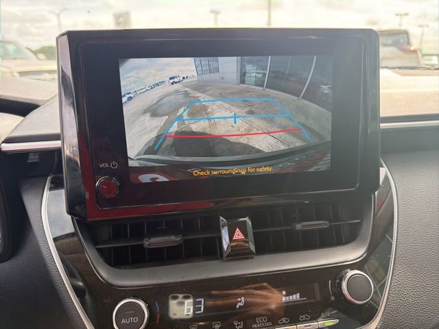 Used 2025 Toyota Corolla LE FWD image 15
