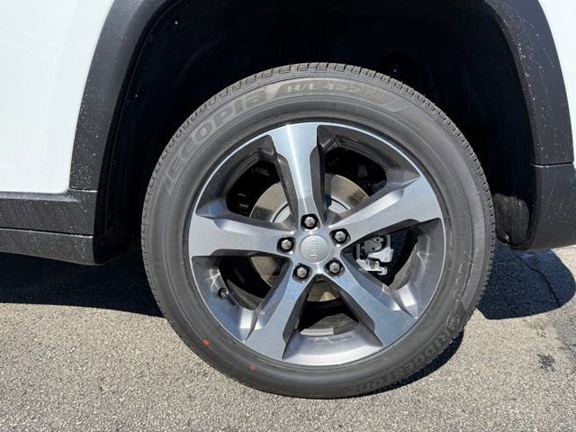 New 2025 Jeep Grand Cherokee Limited image 10