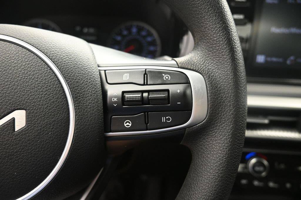 Used 2023 Kia K5 LXS FWD image 15