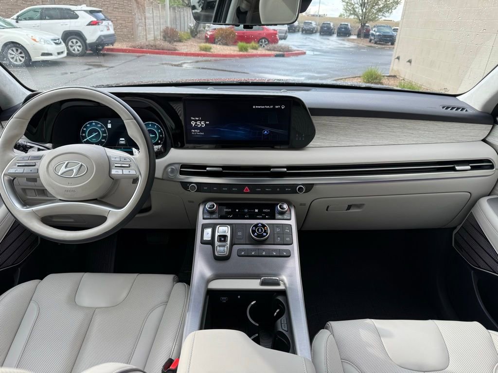 Used 2024 Hyundai Palisade Calligraphy image 13