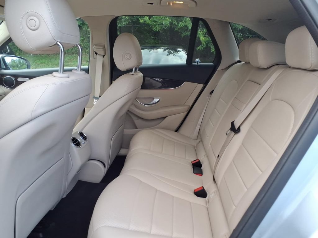 Used 2022 Mercedes-Benz GLC 300 image 13