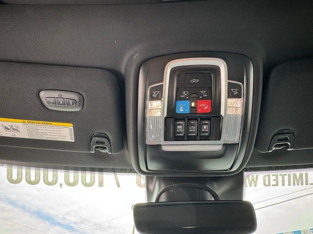 New 2026 RAM 2500 Laramie AWD/4WD image 31