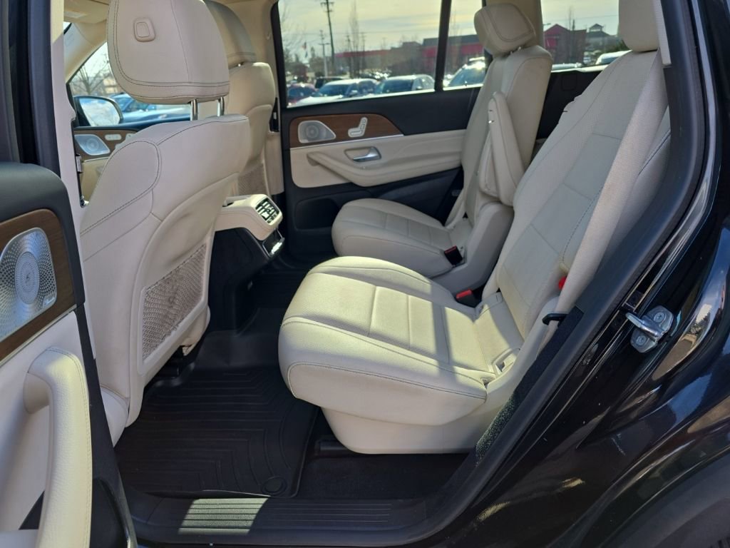 Used 2021 Mercedes-Benz GLS 450 4MATIC image 14